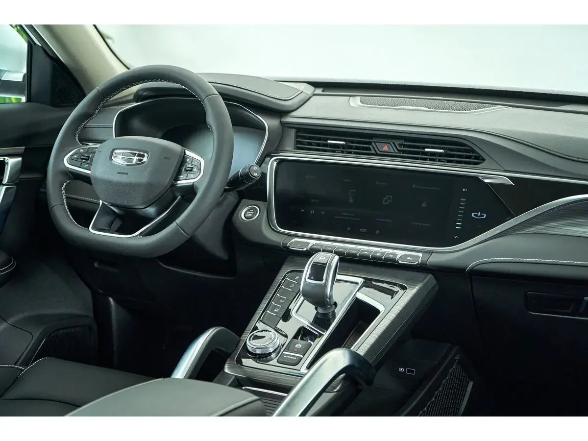 Geely Atlas Pro