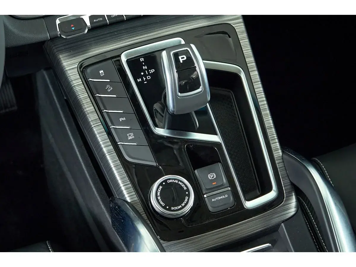 Geely Atlas Pro