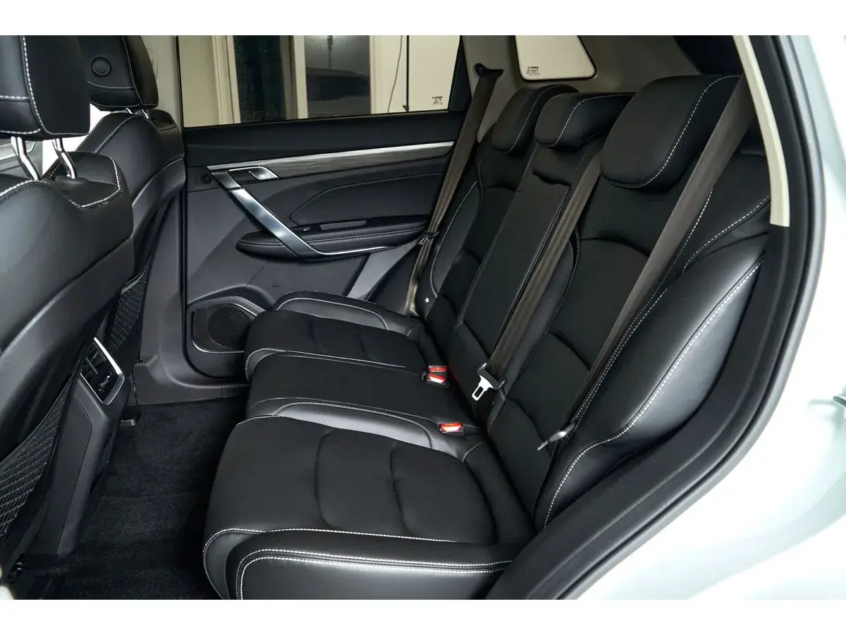 Geely Atlas Pro