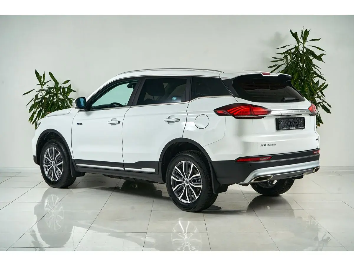 Geely Atlas Pro