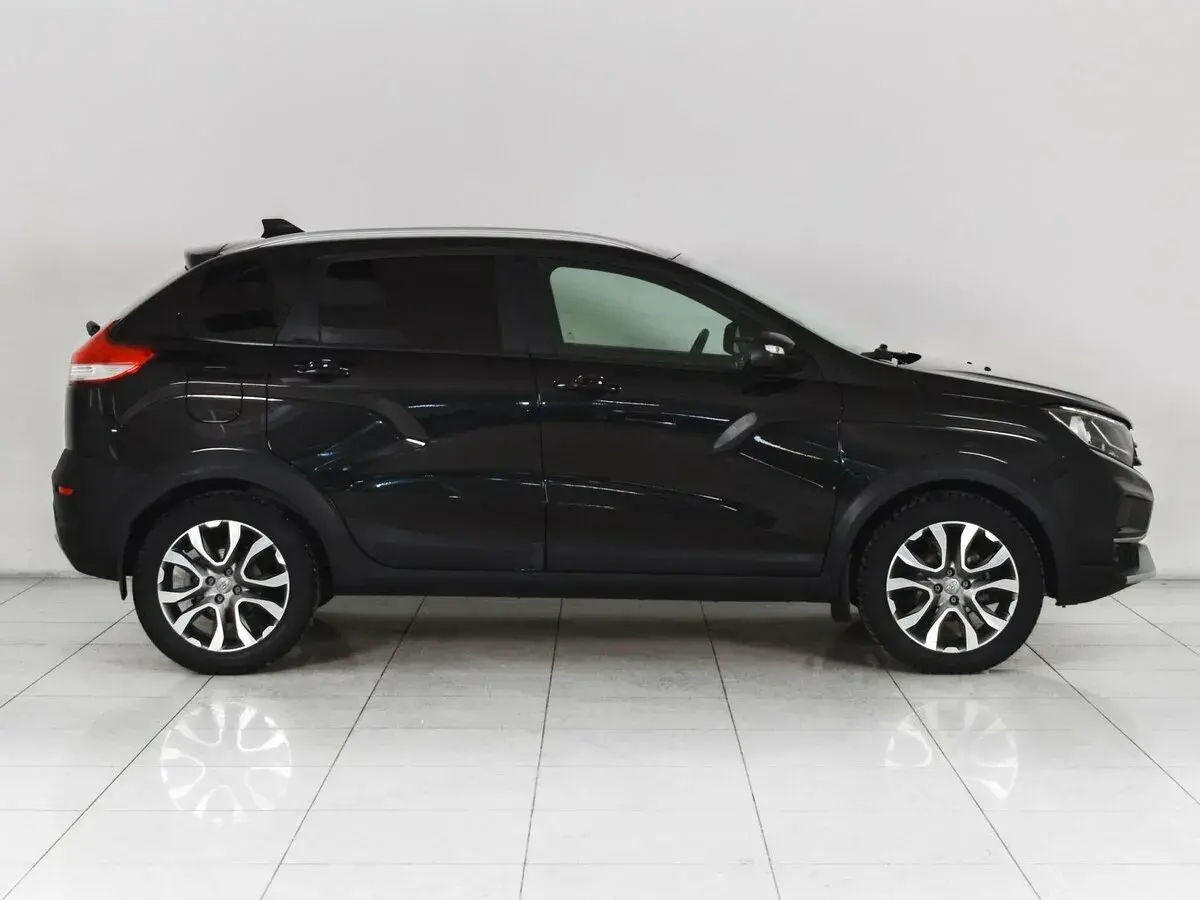 Lada XRAY