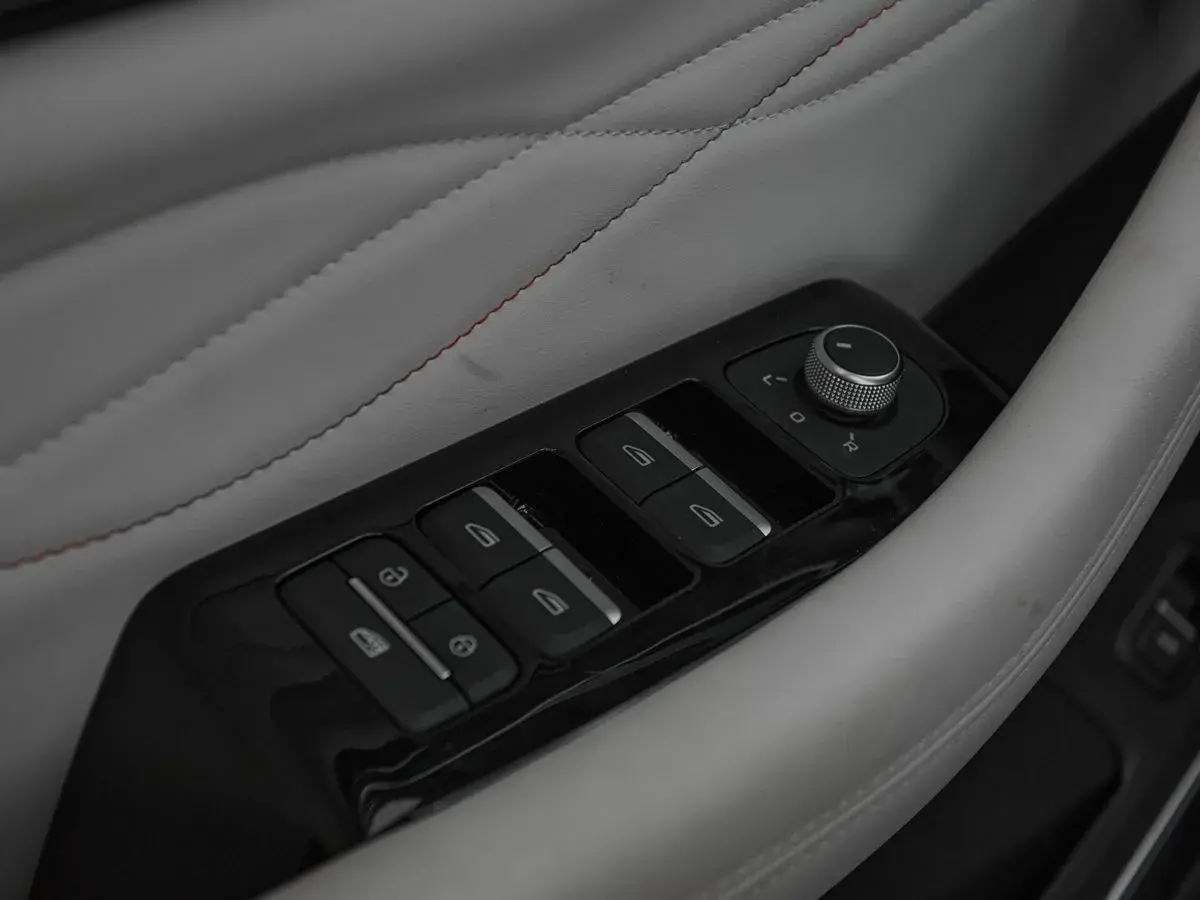 Geely Monjaro