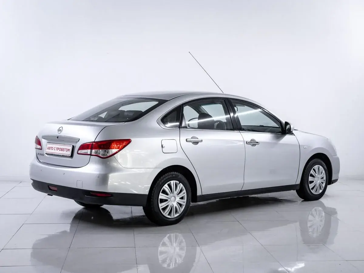 Nissan Almera