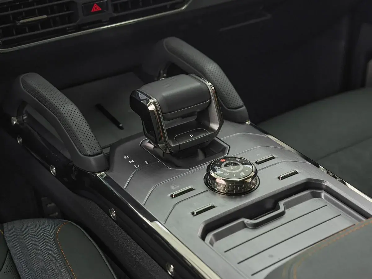 Jetour T2