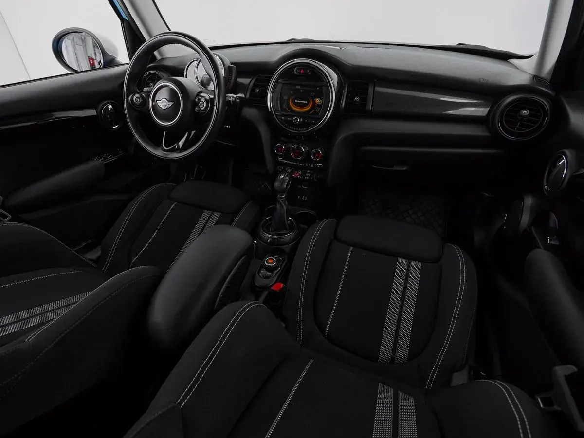 Mini Hatch