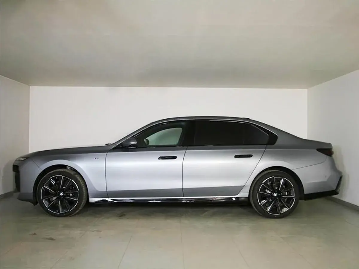 BMW 7 серии