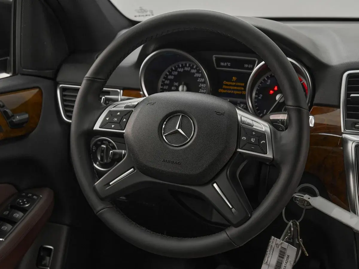 Mercedes benz M-Класс