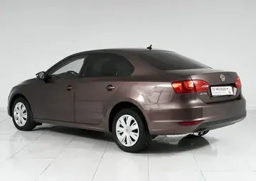 Volkswagen Jetta Вид 4