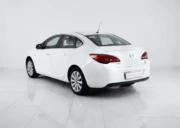 Opel Astra Вид 4