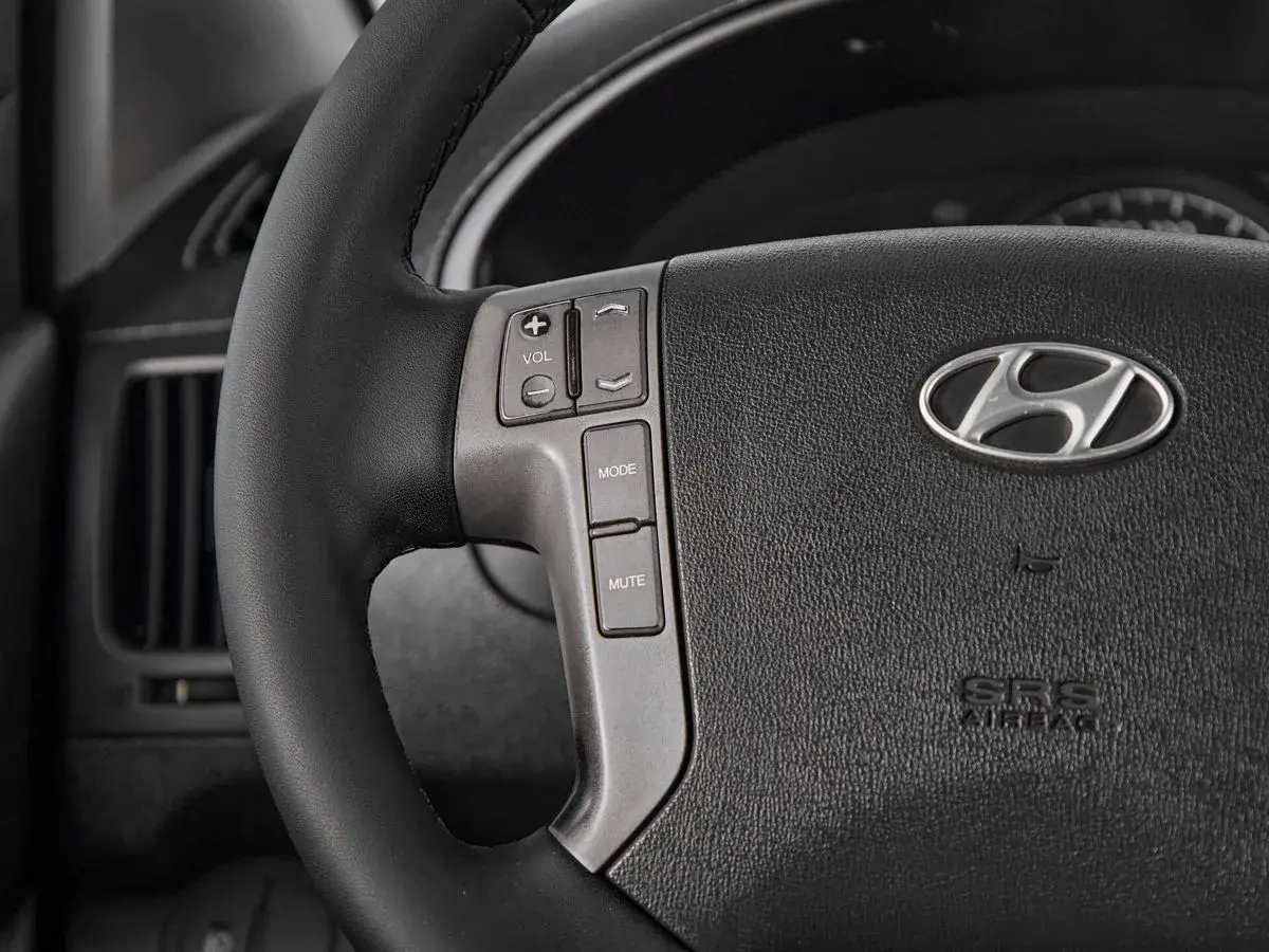Hyundai H-1