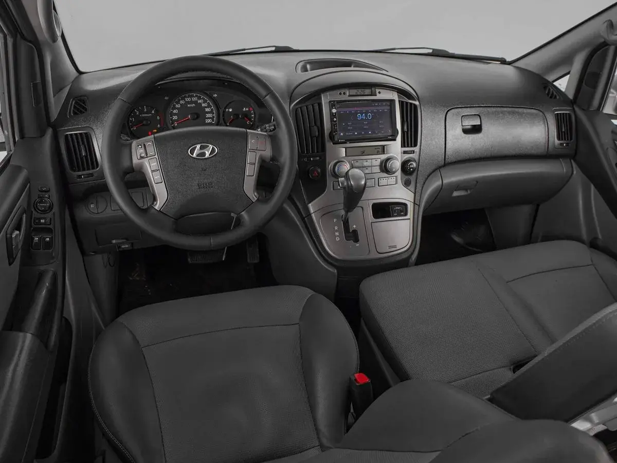 Hyundai H-1