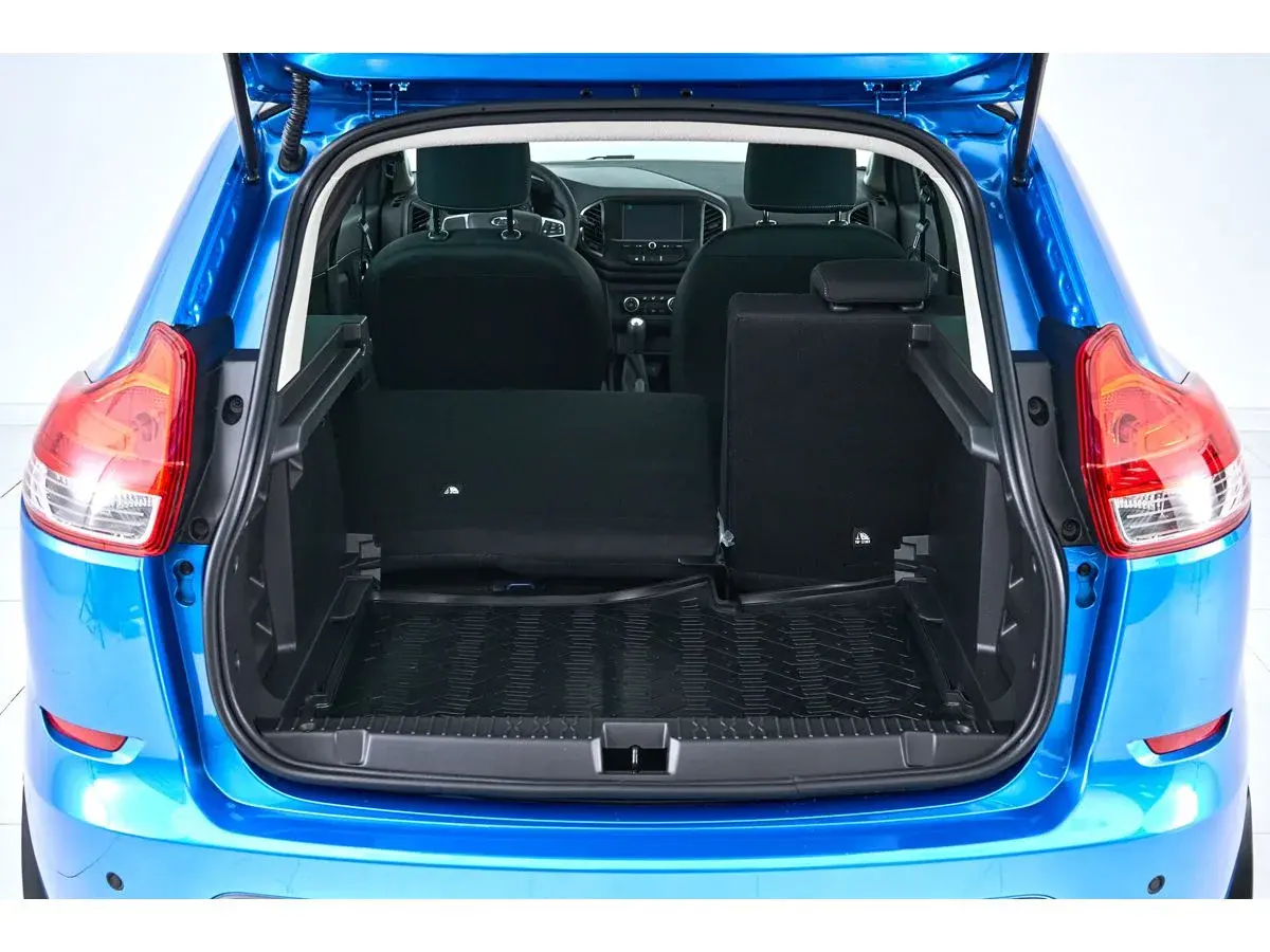 Lada XRAY
