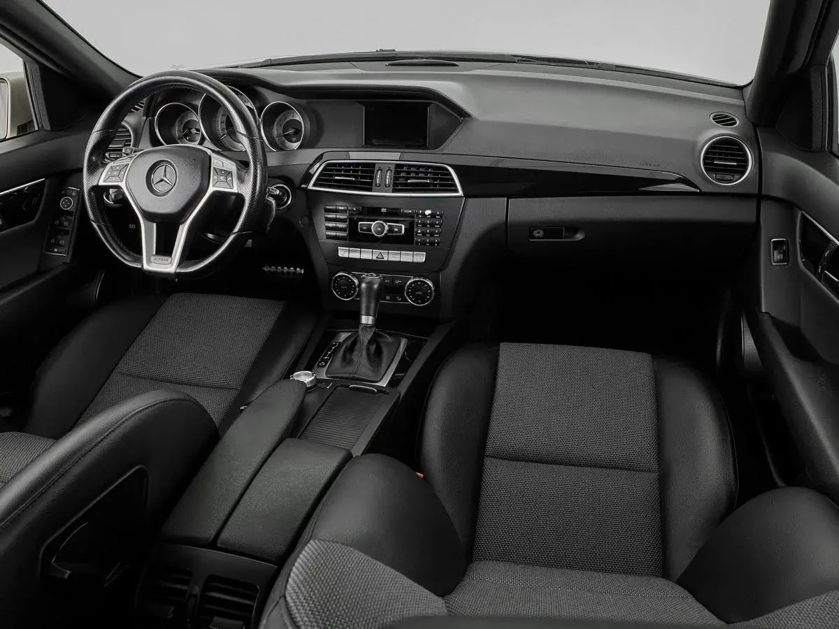 Mercedes benz C-Класс
