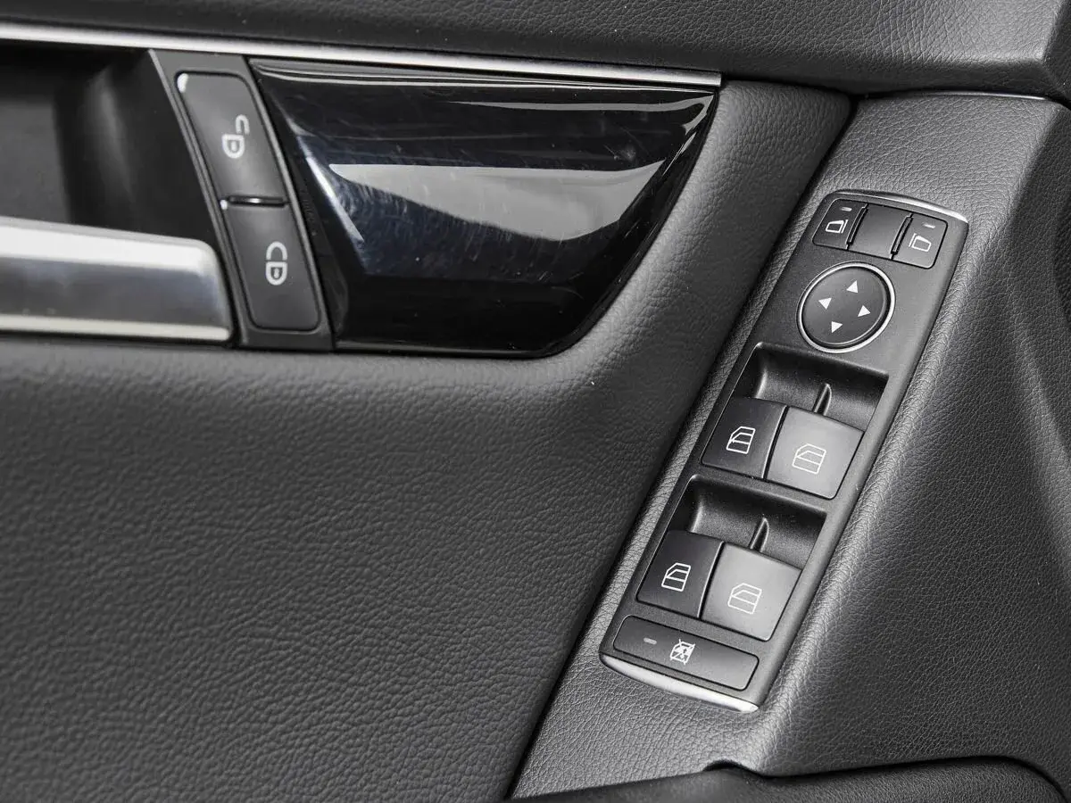 Mercedes benz C-Класс