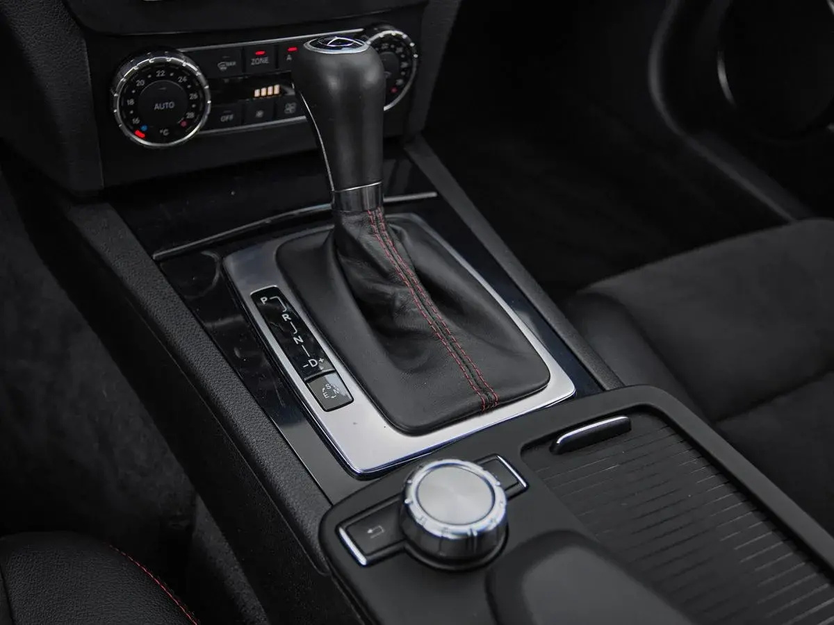 Mercedes benz C-Класс