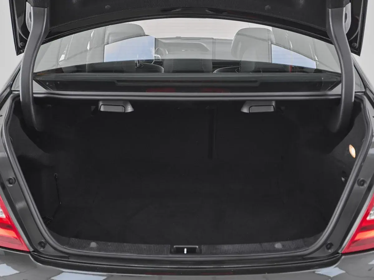 Mercedes benz C-Класс