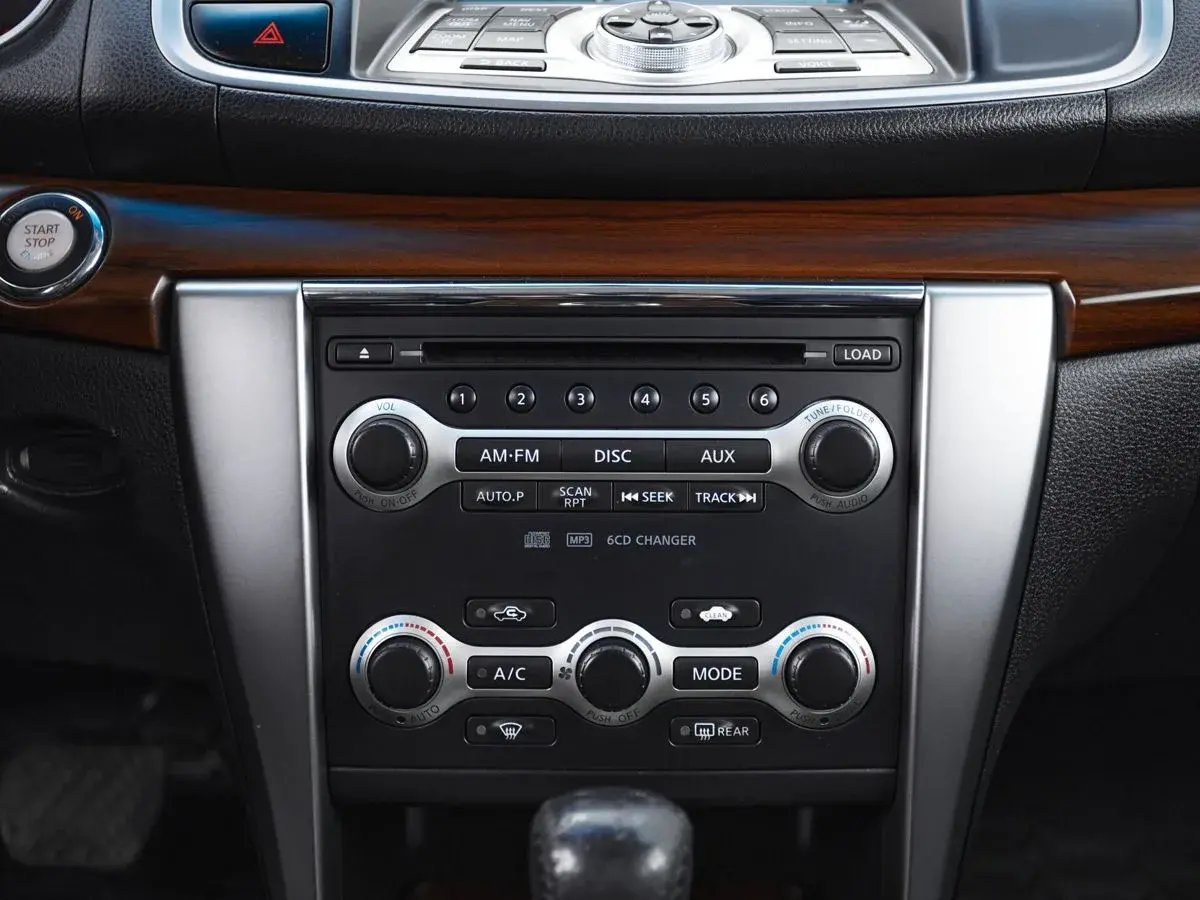 Nissan Teana
