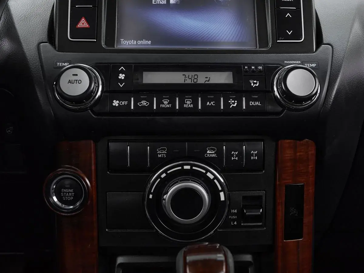 Toyota Land Cruiser Prado