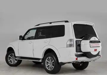 Mitsubishi Pajero Вид 4
