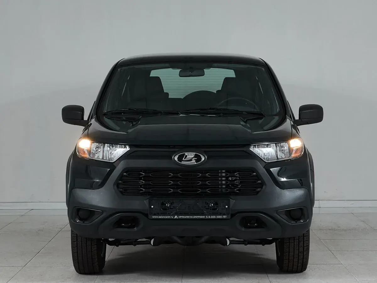 Lada Niva Travel
