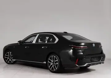 BMW 7 серии Вид 4