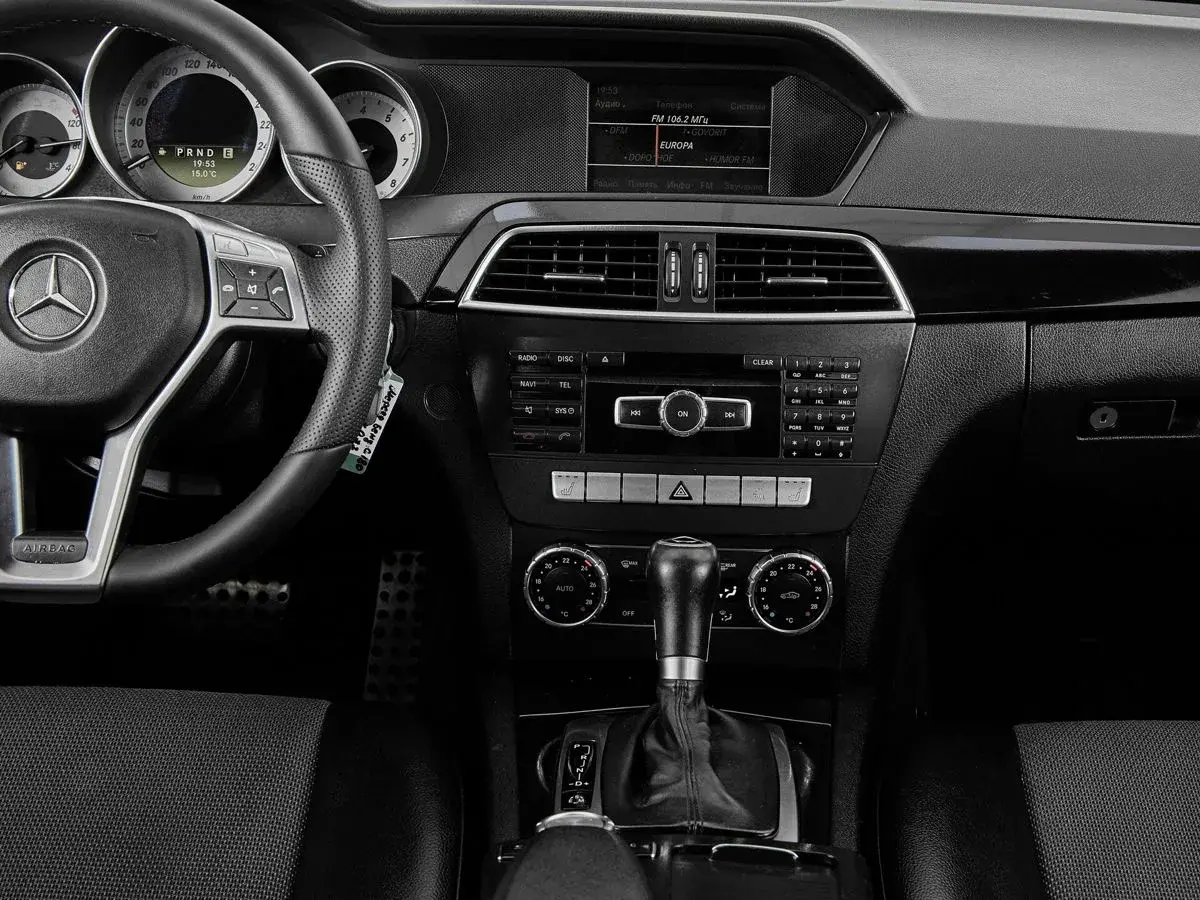 Mercedes benz C-Класс