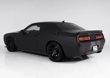 Dodge Challenger Вид 4