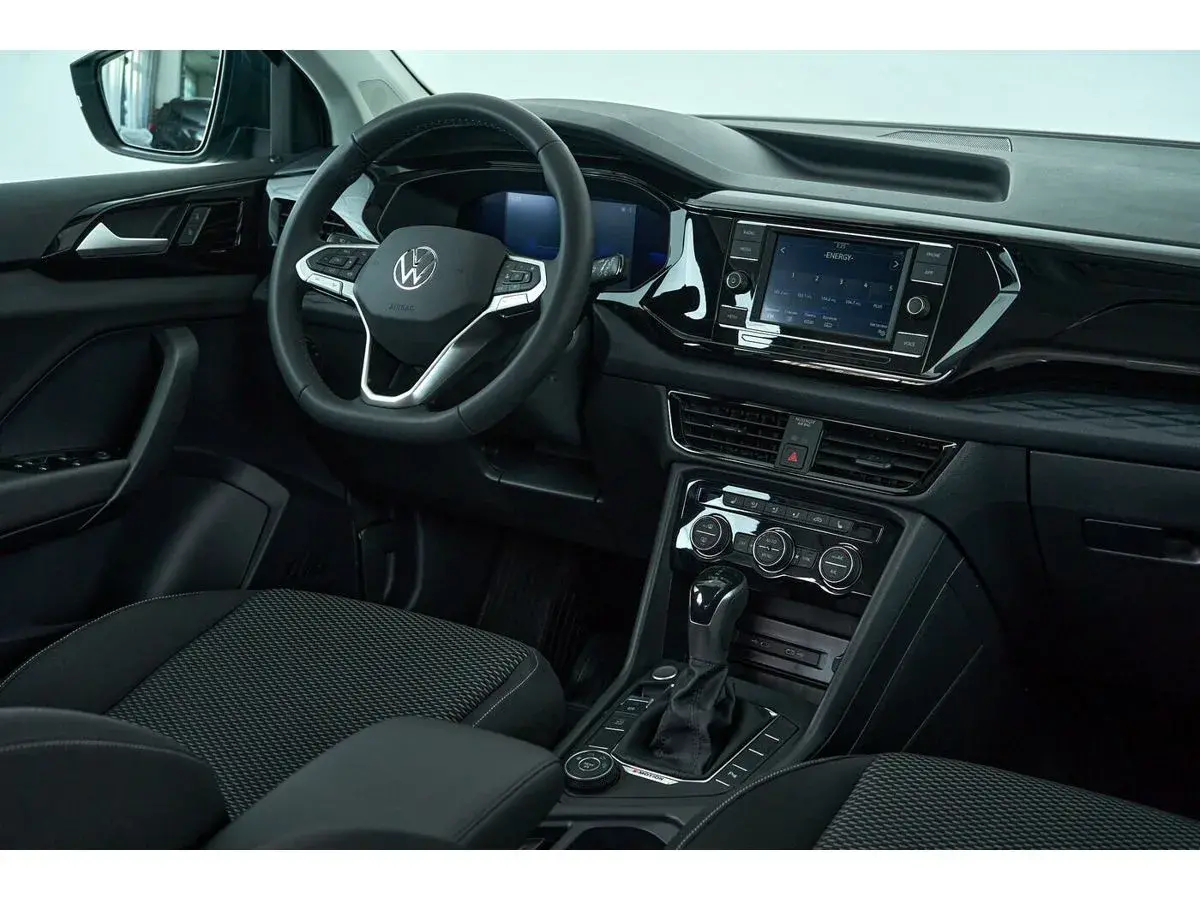 Volkswagen Taos
