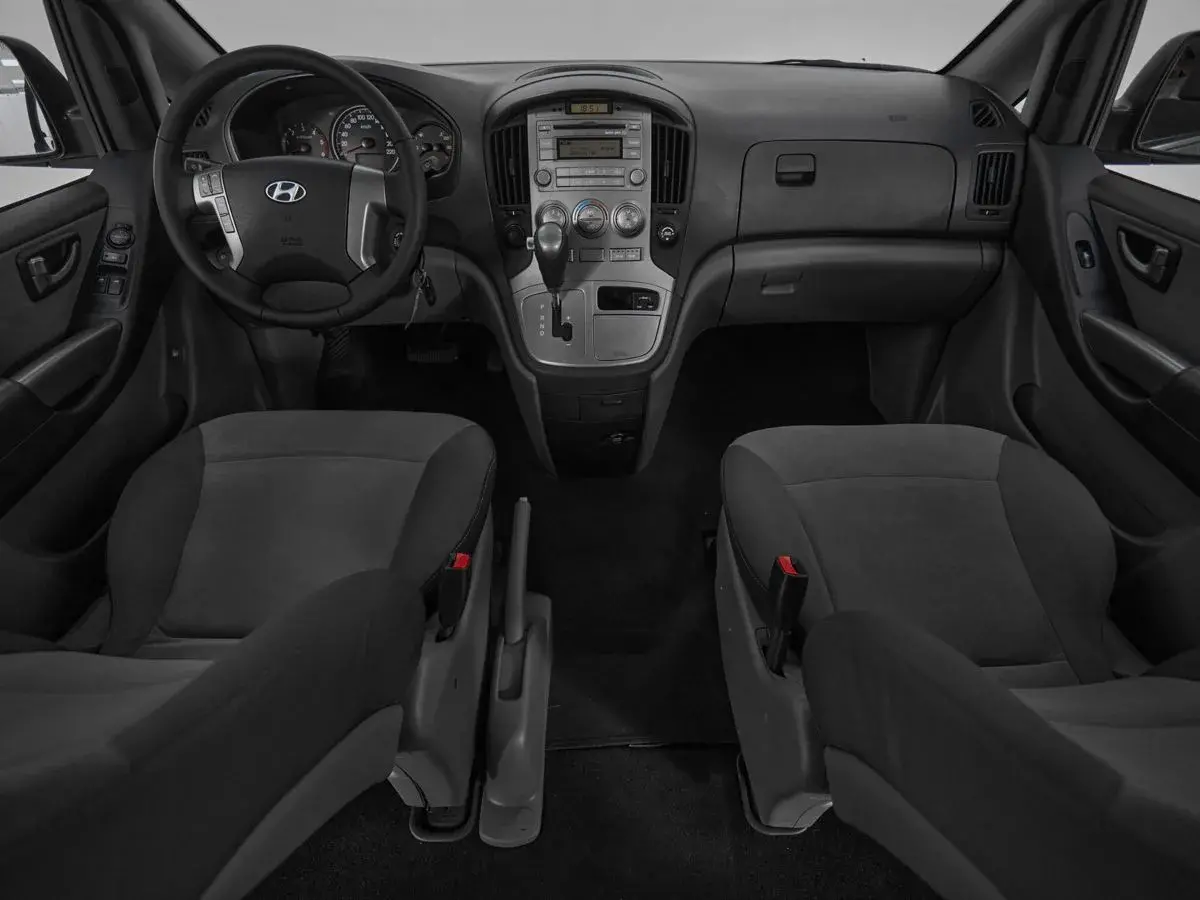 Hyundai H-1