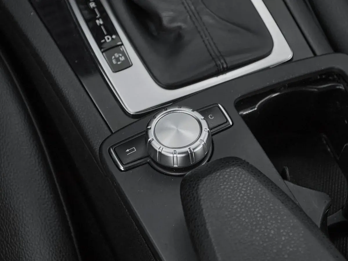 Mercedes benz C-Класс