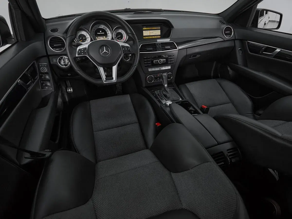 Mercedes benz C-Класс