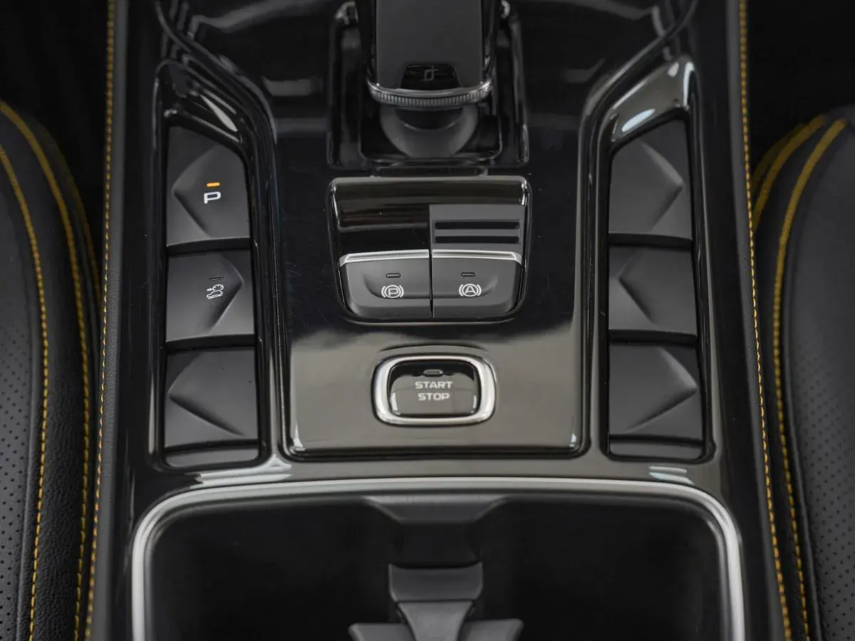 Faw Bestune T77