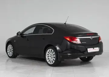 Opel Insignia Вид 4