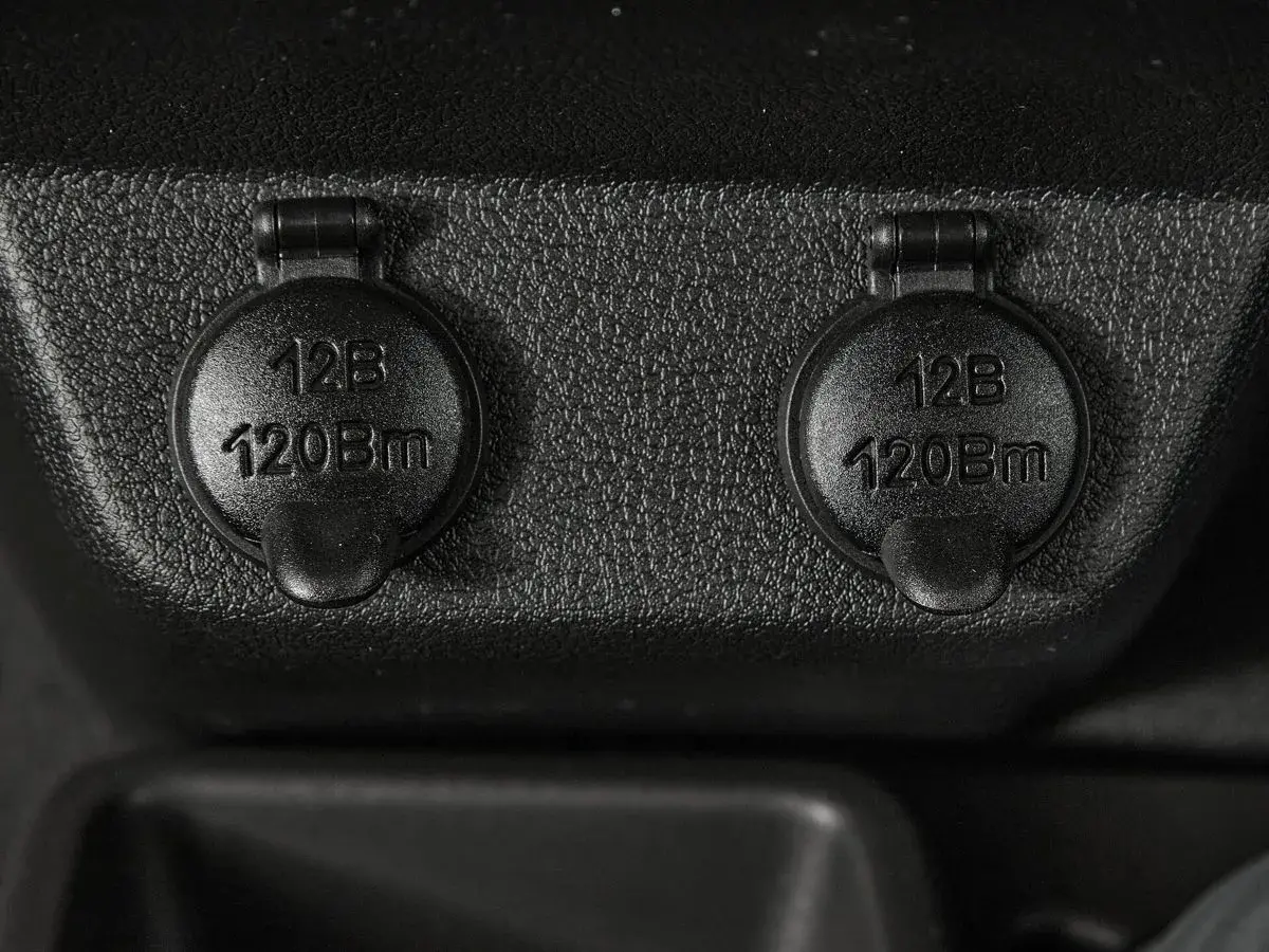 Lada Niva Travel