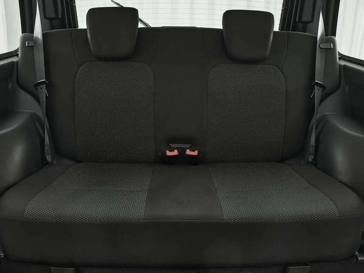 Lada Niva Travel