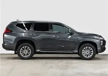 Mitsubishi Pajero Sport Вид 2