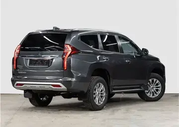 Mitsubishi Pajero Sport Вид 3