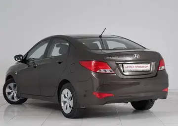 Hyundai Solaris Вид 4