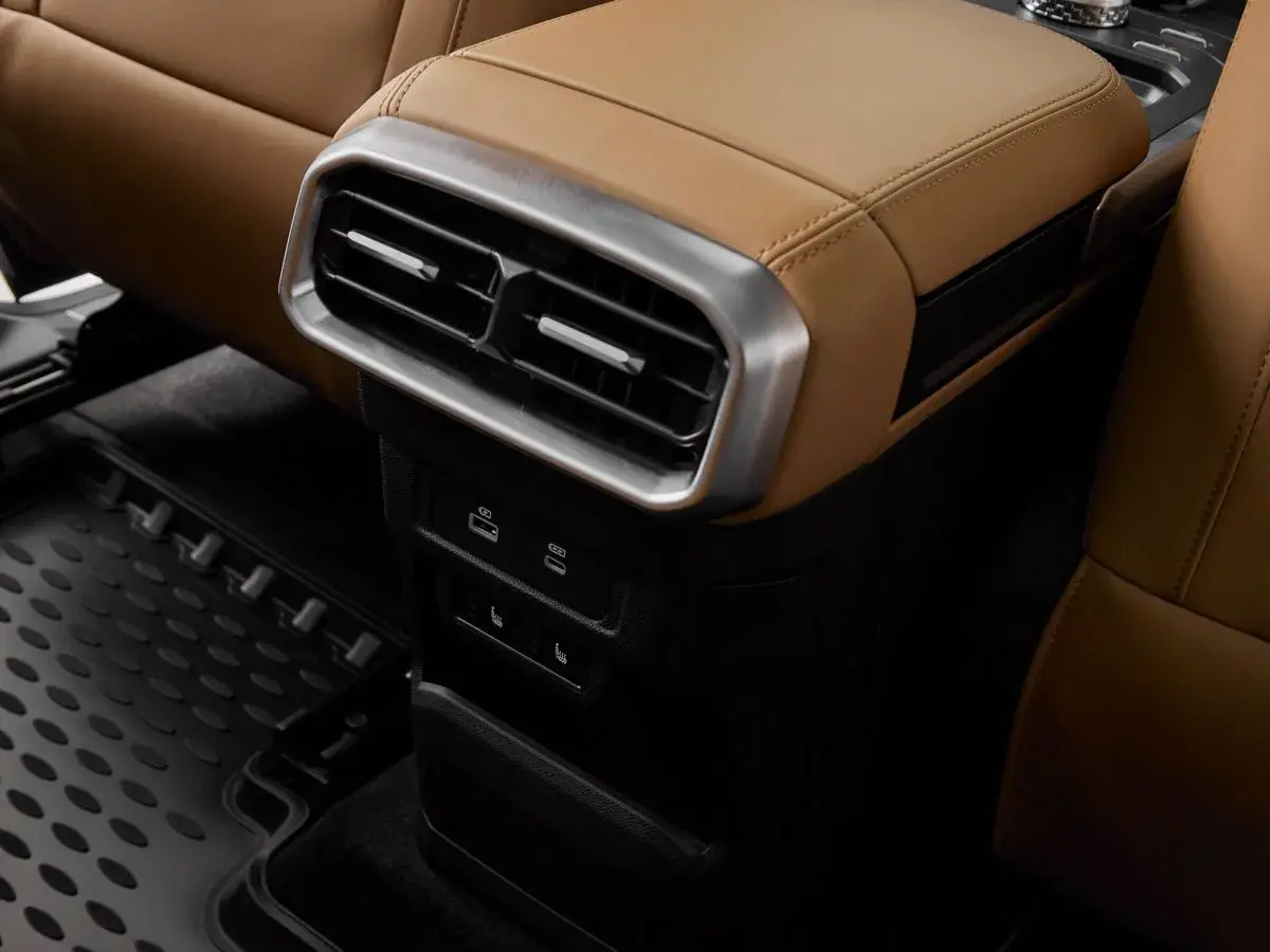 Jetour T2