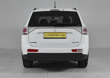 Mitsubishi Outlander Вид 5