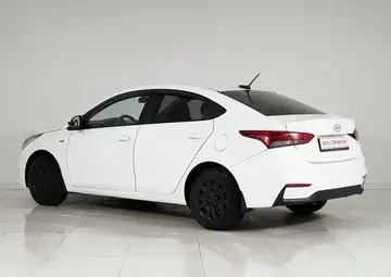 Hyundai Solaris Вид 4