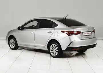 Hyundai Solaris Вид 2