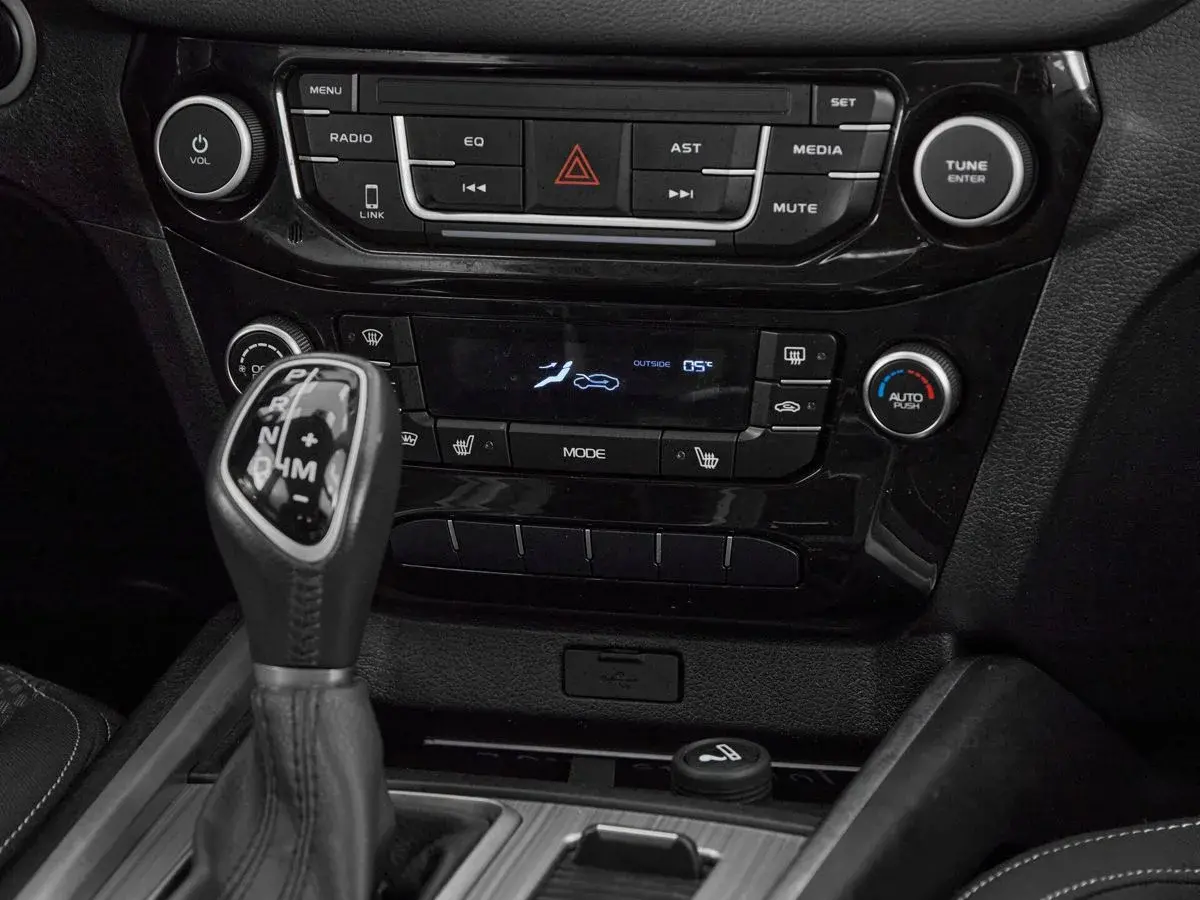 Geely Emgrand X7