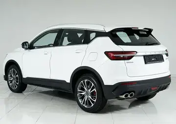 Geely Coolray Вид 4