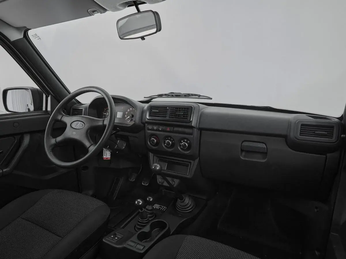 Lada Niva Legend