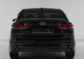 Hyundai Elantra Вид 5