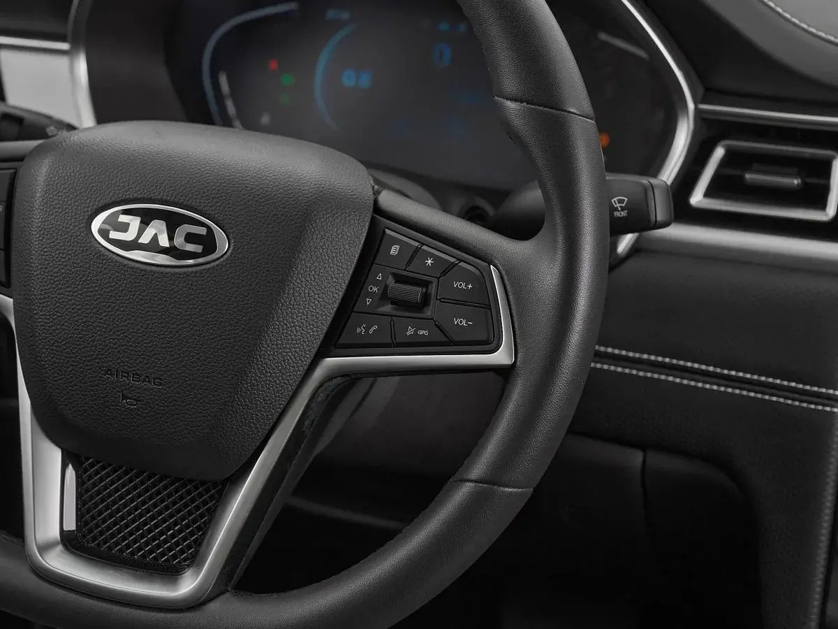 Jac J7
