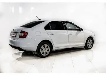 Skoda Rapid Вид 2