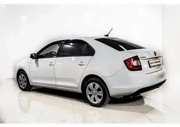 Skoda Rapid Вид 4