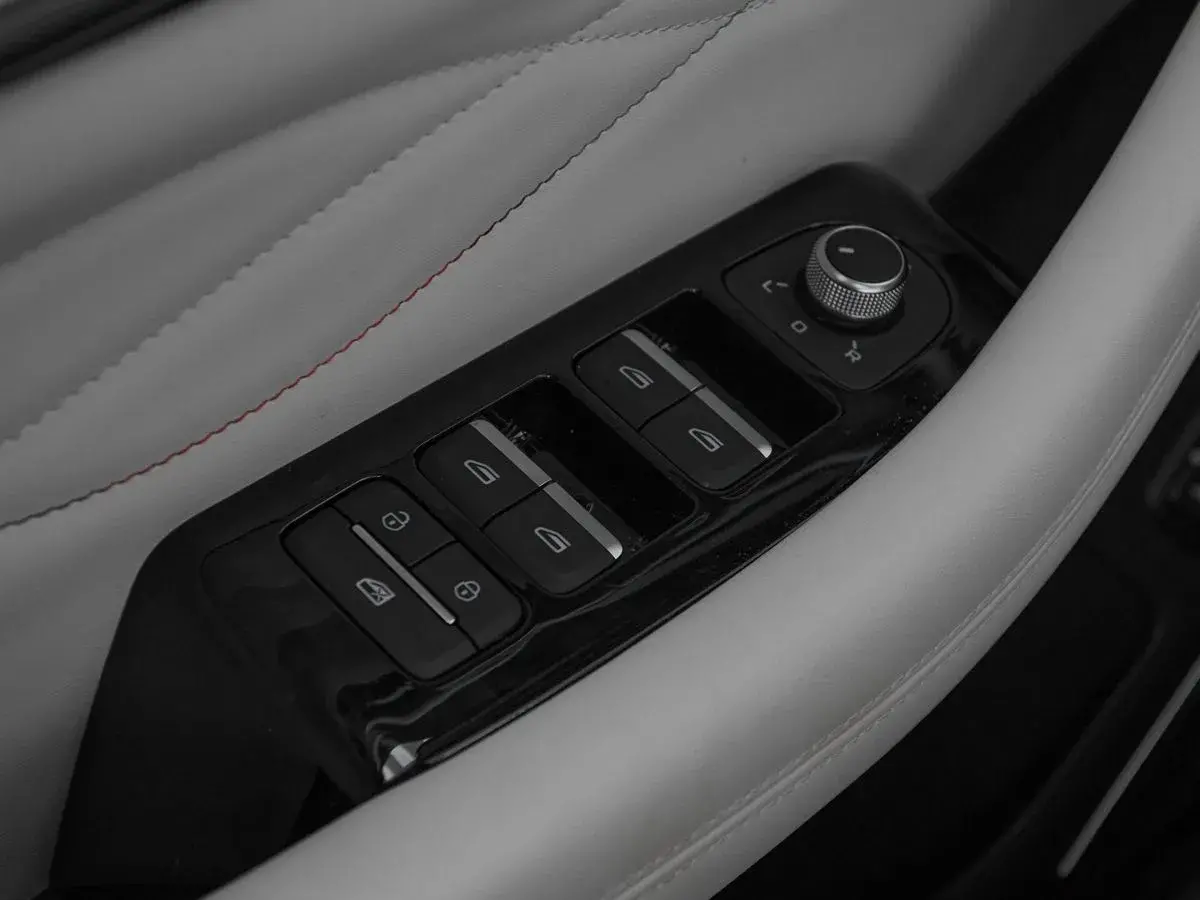 Geely Monjaro